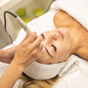 AQUA PURE FACIAL BRAMPTON