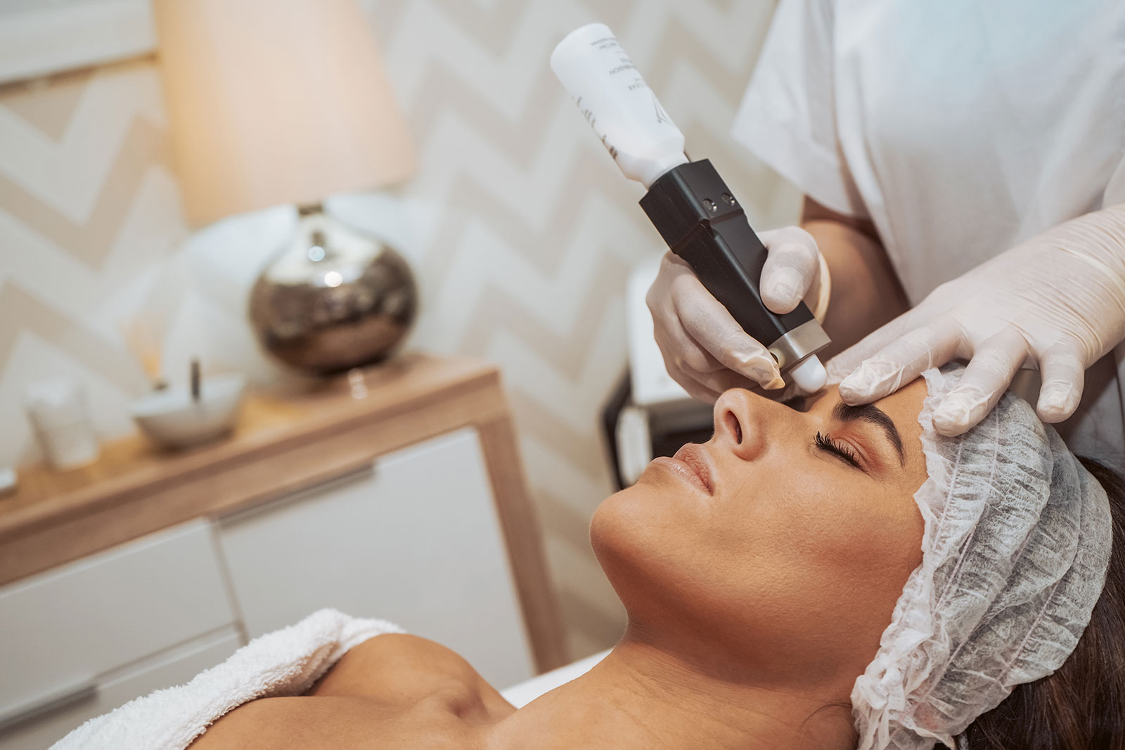 DERMASTAMP-MICRONEEDLING