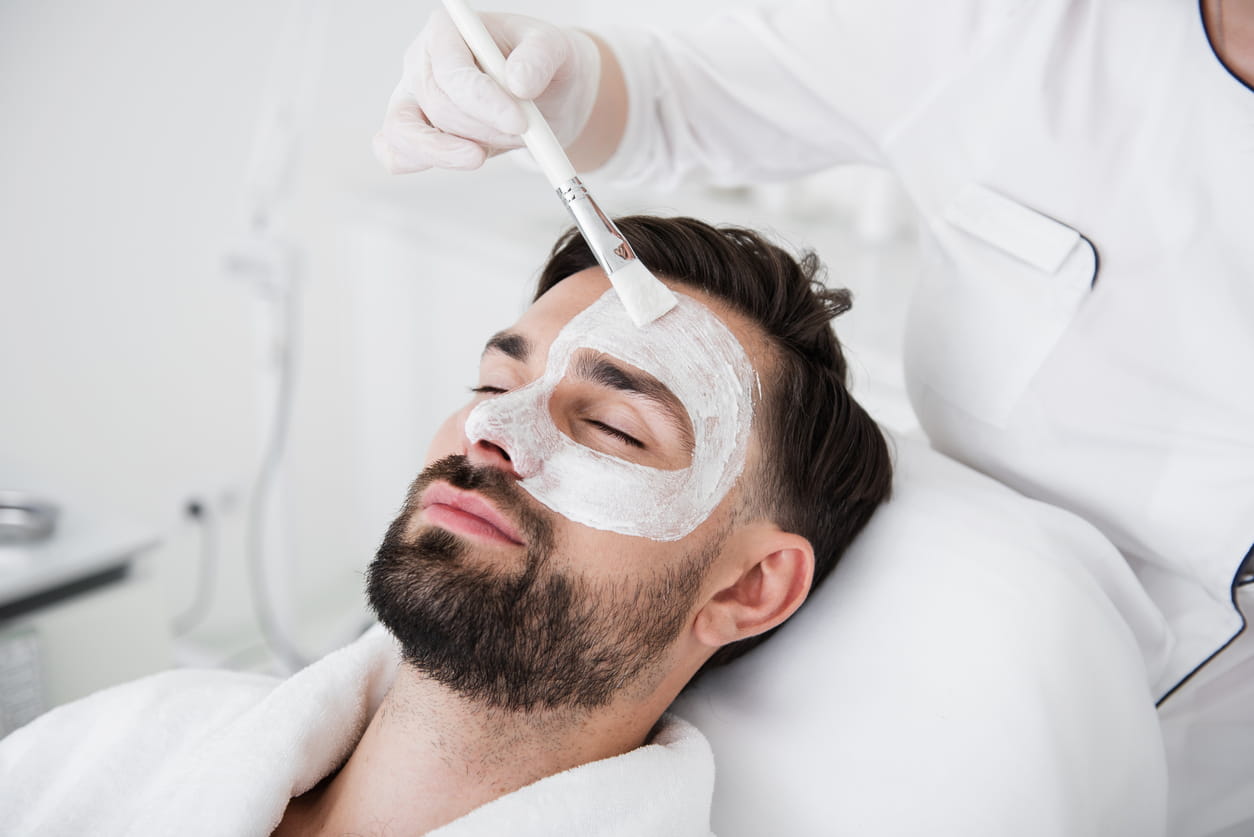 MEN’S SIGNATURE FACIAL BRAMPTON