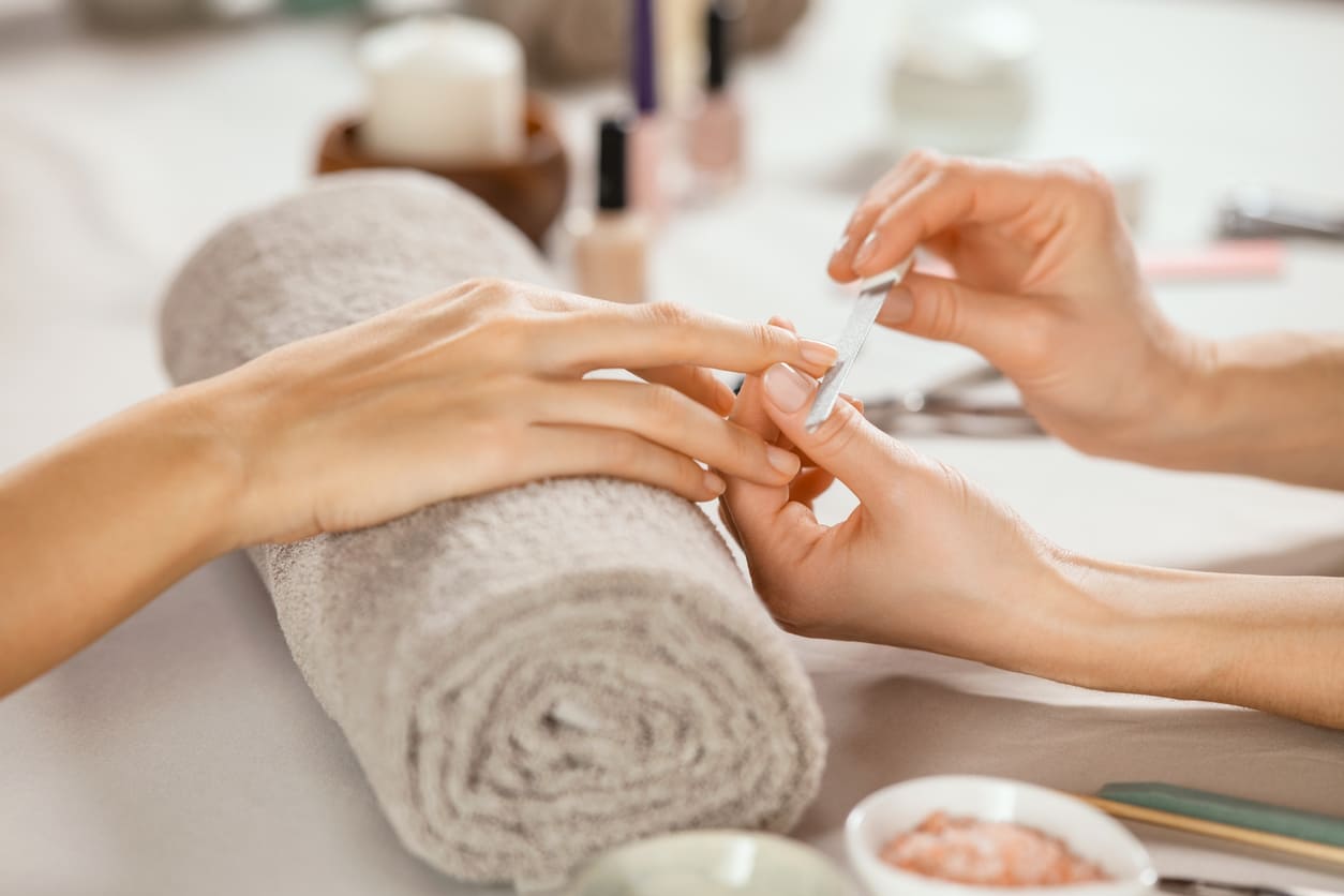 nail technician student acrylic nails training