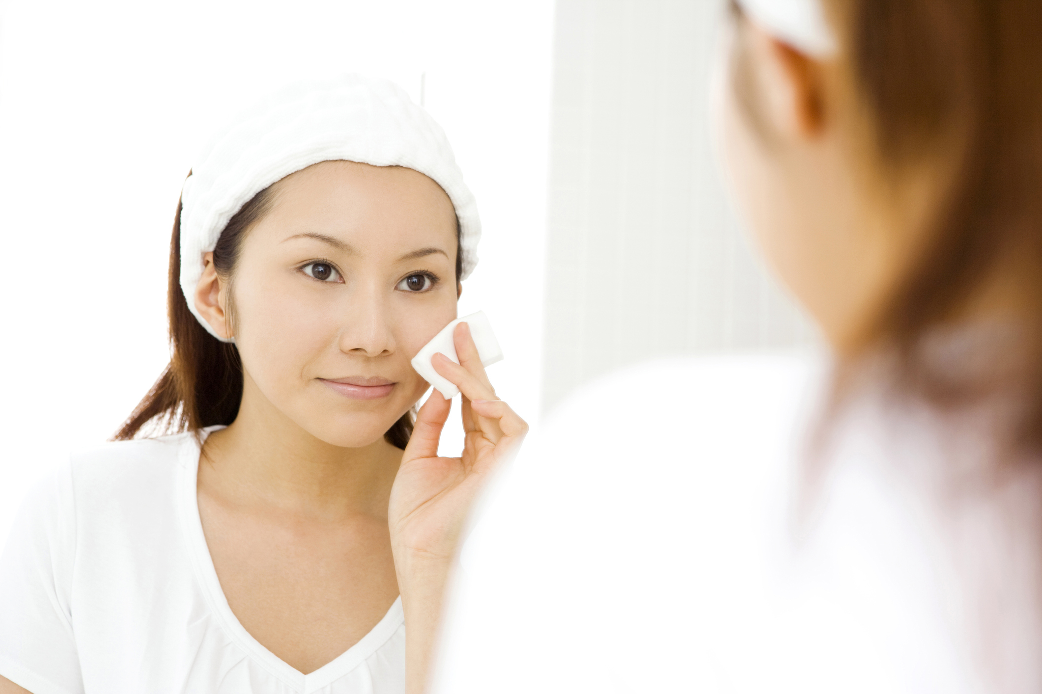 Post-Facial Aftercare: How to Protect Your New Glow and Keep it Longer